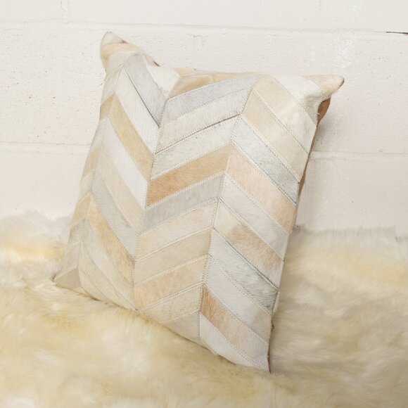 Natural Home Decor Torino Chevron Cowhide Pillow | 2-Piece | Natural | 18"x18" - Picture 2 of 4